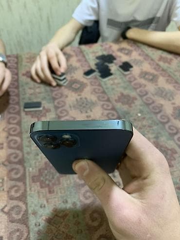 playstation 5 qiyməti: IPhone 12 Pro, Pacific Blue — 6