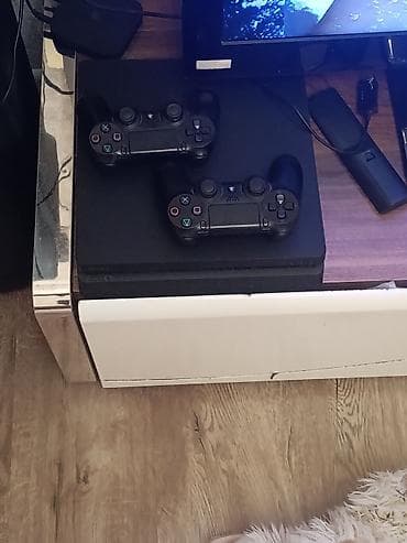 pc 4: PlayStation 4 oyun konsolu (1 TB yaddaş) - Sistem yaddaşı: təxminən — 8