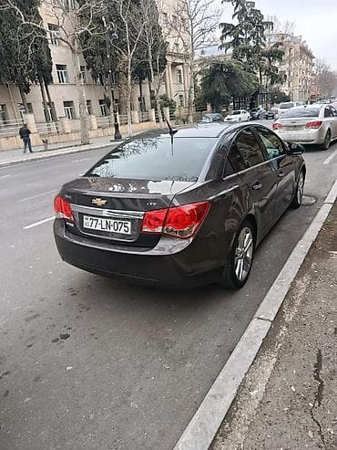 4 bolt 16 disk teker: Chevrolet Cruze: 1.4 l | 2011 il 250 km Sedan — 3