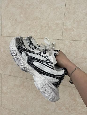 ayaqab: Кроссовки Balenciaga, размер 3723,5см стелька,обуты 1 раз,не подошел — 3