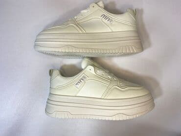 qadınlar üçün hündür ketlər converse: Ağ rəngli qalın altlıqlı snikerlər - Model: “MIU” yazılı casual — 3