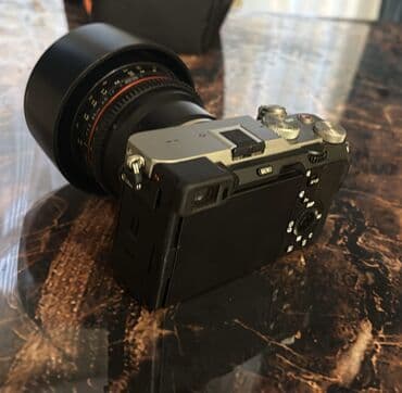 dubay varianti iphone ucuz: Sony a7c mark1 Yalniz body 8500-9000 probeq Ustunde 2 batereya + — 2