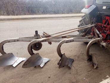 куплю трактор мтз 82 или 80 чуй: Belarus MTZ traktoru + kotan (3-laylı asma kotan) Məhsul təsviri: - — 3