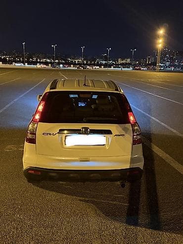lada teker: Honda CR-V: 2.4 l | Krossover — 2