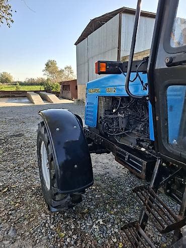 011 masinlar: 1221 Belarus ili 2017 ci il iş saati 2800 kotanla bir yerde satilir — 2