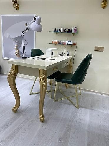 Rəflər, etajerkalar: Əlaqə vatsapp 0513706000 Nərmanovda gözəllik salonu icarəyə verilir — 9