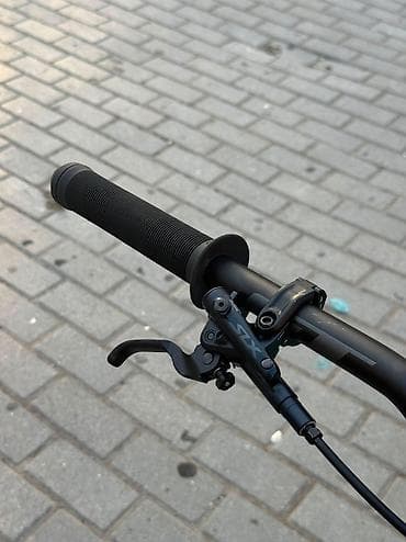 vesebed: GT La Bomba (dirt jump) velosipedi - Ölçü: 26" - Rəng: firuzə — 5