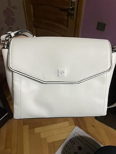 Parfois . Yenidi.1defe ishlenilib. Etiketi üstünde