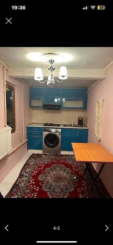 bakixanov evler: Bu iki otaqlı mənzil yataq otağı və mətbəxdən ibarətdir. Yataq — 1