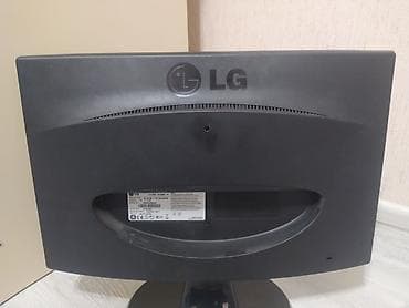 irşad iphone 12: LG Flatron W1943SV monitor - Ekran diaqonalı: 18.5" - Panel: LCD (TN) — 2