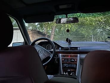 daewoo matiz 2019: Mercedes-Benz E-Class W124 sedan - Kuzov: sedan, tünd mavi rəng - — 6