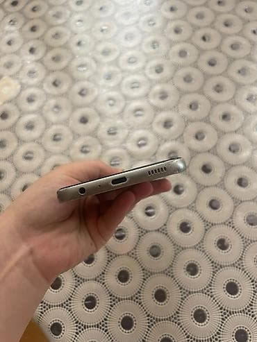 işlenmiş telfonlar: Samsung Galaxy A24 Arxasında cızıqlar var qabag ekranındada yungul var — 4
