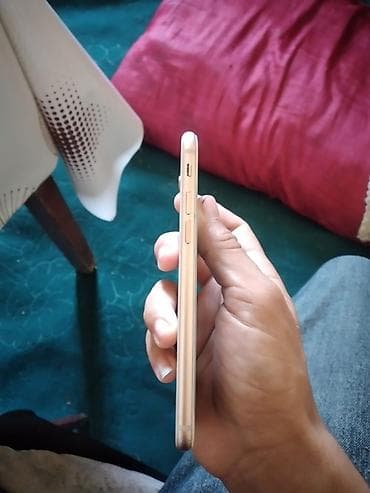 iphone 11 dublikat: IPhone 8, 64 GB, Qızılı, Barmaq izi — 5