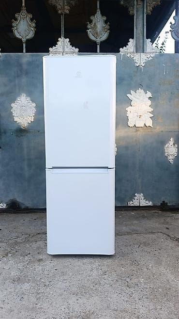 komputer hisseleri: Indesit iki kameralı soyuducu - Rəng: ağ - Alt hissədə dondurucu — 1