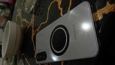 Samsung smartfon A 17. 4ram 128 yaddas .Seliqeli isledilib hec bir — 1