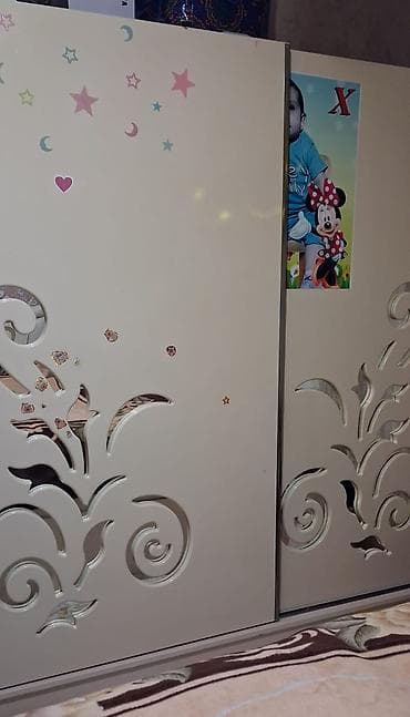 Oğlan və qız üçün, 2 qapılı, Kupe, Düz dolab