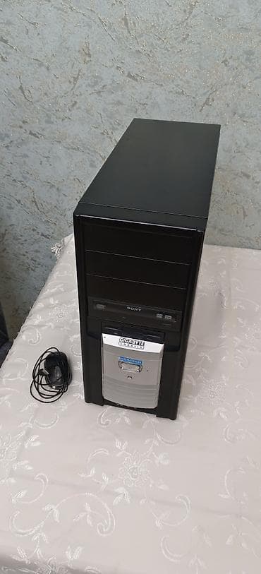 masa usdu kamputer: Tək Keys Özüdü Üsdünde Mişka Da Verilir isder telvizora isder monitora — 2