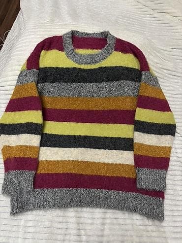 Kişi geyimləri: Zolaqlı trikotaj sviter Təcili satılır. Çox az geyinilib, vəziyyəti — 1