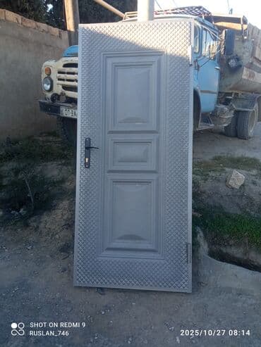 işlənmiş dəmir qapilar: Salam aleykum her gure qapilarin resotkalarin pirillalarin munasib — 4