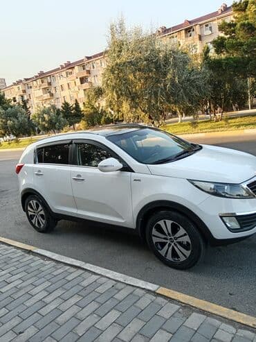 hyundai getz 2004: Kia Sportage: 2.4 l | 2012 il Krossover — 2