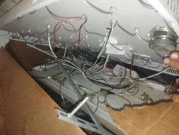 led isiqlar tavan ucun: Led Çılçıraq, 4 və daha çox lampa, Metal — 5