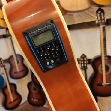 gitara çantası: Elektro klassik gitara Simlərin sayı: 6 Smiger EC 320 İstehsalçı:Çin — 1