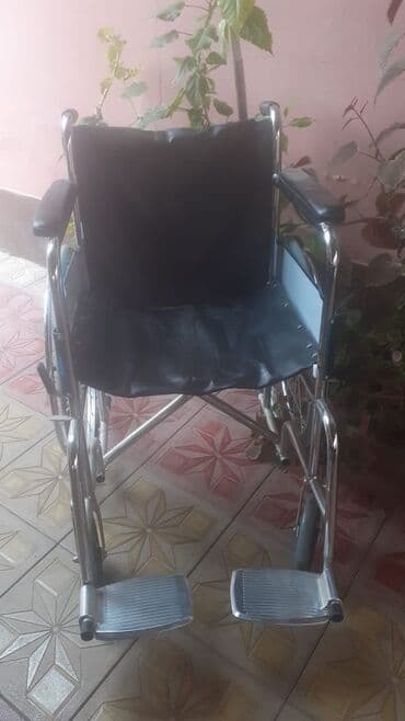 əlillər üçün: Manual əlil arabası - Konstruksiya: xromlaşdırılmış metal karkas — 3