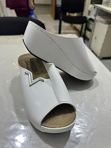 Toy paltarları və aksesuarları: Ağ rəngli qadın sabotları – Capone - Brend: Capone (Made in Turkey) - — 1