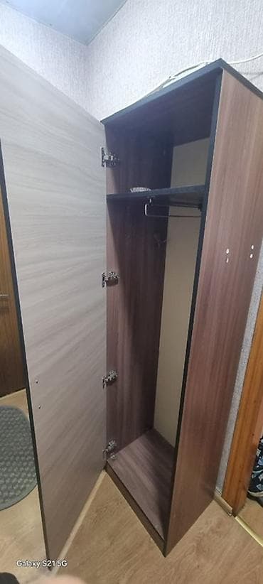2el dolablar: 1 qapı, Güzgülü, Qəhvəyi, Digər material, Açılan, Düz dolab — 3