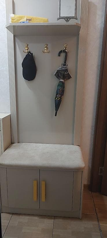 Dəhliz üçün dəst: asılqanlı panel, oturacaq və alt dolab - Rəng: açıq — 1
