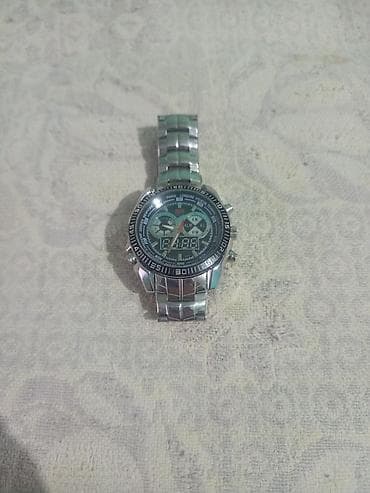 Smart qolbaqlar: Metal qolbaqlı, polad görünümlü kişi saatı analoq əqrəblər və rəqəmsal — 4