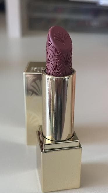 Estee Lauder limitli versiyasi. Original ve yenidir!. Herkese uygun