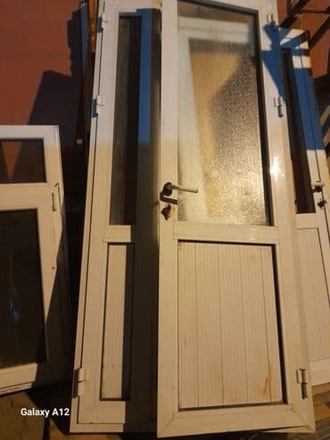 Hündürlüyü 2m eni 1m super bir
qapi. Lazim olan zəng vursun lalafo.az -da Hündürlüyü 2m eni 1m super bir
qapi. Lazim olan zəng vursun