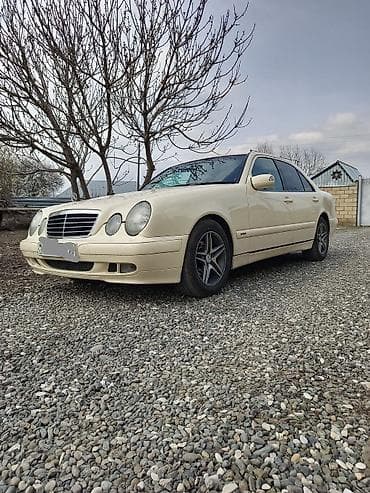 tap az avtomobillər: Mercedes-Benz E‑Class (W210) sedan - Kuzov: bej rəngli, 4 qapı — 2