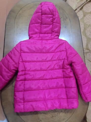 Dəstlər: Seliqeli geyinilib,yeniden heç seçilmir.OVS brend mehsulu.Yaxın metro — 3