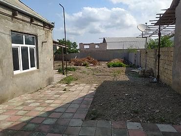 Həyətyanı torpaq sahəsi 4sot,iwigi,qazisuyu var