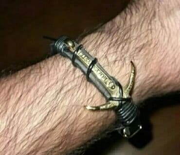 Qolbaq lalafo.az -da Qolbaq