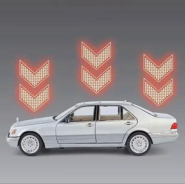 Kitablar və jurnallar: Metaldan yığılmış kolleksiya modeli – klassik sedan (1:18 miqyaslı) — 5