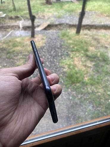 iphone 7 plud: IPhone 7, Qara, Barmaq izi — 4