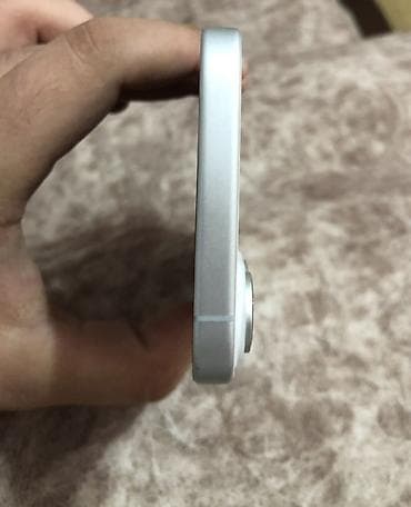 iphone saat 8 ultra: IPhone 16, Ağ, Face ID — 5