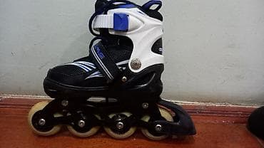 İnline təkərli konki (rollerblades) - Rəng: qara-ağ, mavi detallarla