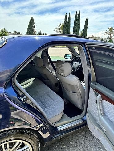 mercedes s221: Mercedes-Benz C200 sedan - Kuzov: W202, 4 qapı, tünd göy rəng - — 3