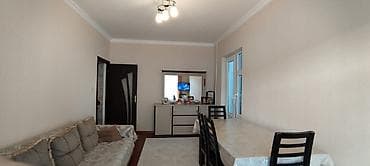 Mənzillər: Bakı, 8-ci kilometr, 2 otaqlı, Köhnə tikili, m. Xalqlar Dostluğu, 65 kv. m — 3