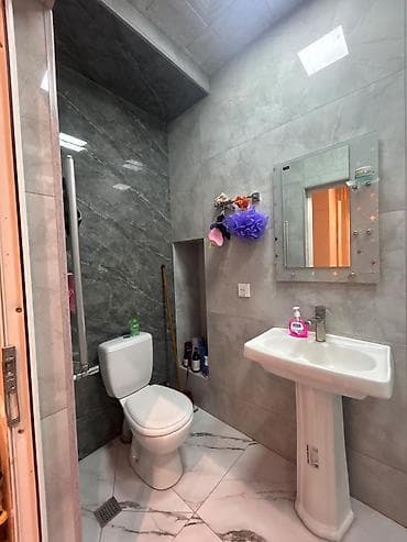 tek dolablar: Modern park yaşayış kompleksi 16 mərtəbəli binanın 11ci mərtəbəsi. 25 — 9