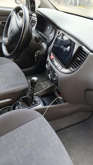 Yağlar və avtokimyəvi maddələr: Kia Rio: 1.5 l | 2005 il Hetçbek — 2