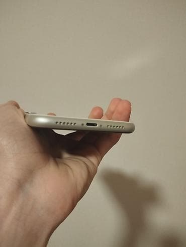 ratsiya telefon: IPhone 11, Ağ, Face ID — 3