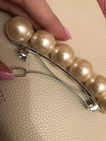 İncili saç klipsi Həzi Aslanov metrosunun yanında, 245 nömrəli