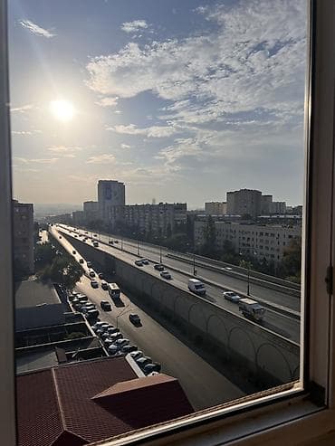 Daşınmaz əmlak: Babək prospektində Sərhədçiyə yaxın evə bir otaq yoldaşı xanım — 7