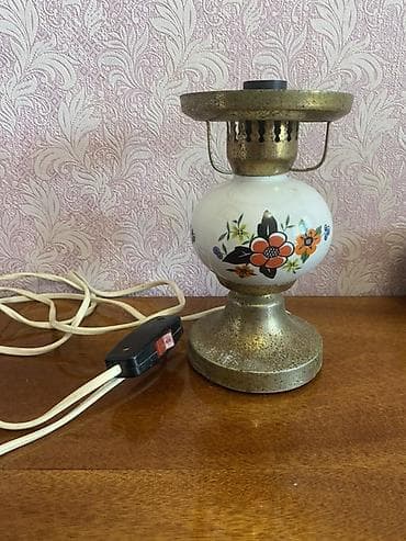 lamp: Retro masa lampası — 1
