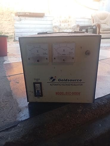 ev saati: Goldsource SVC-5000W avtomatik gərginlik tənzimləyicisi - Model — 1
